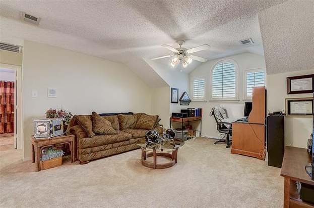 Building Photo - 1304 Pagewynne Dr