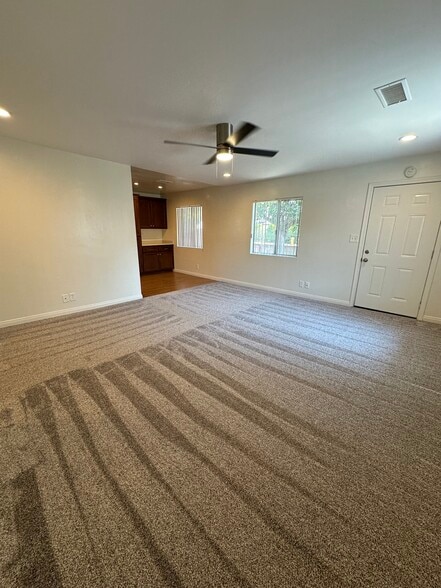 Building Photo - 1364 Marline Ave