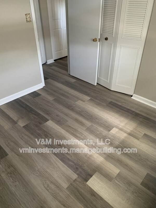 Building Photo - 3837 Wem Dr