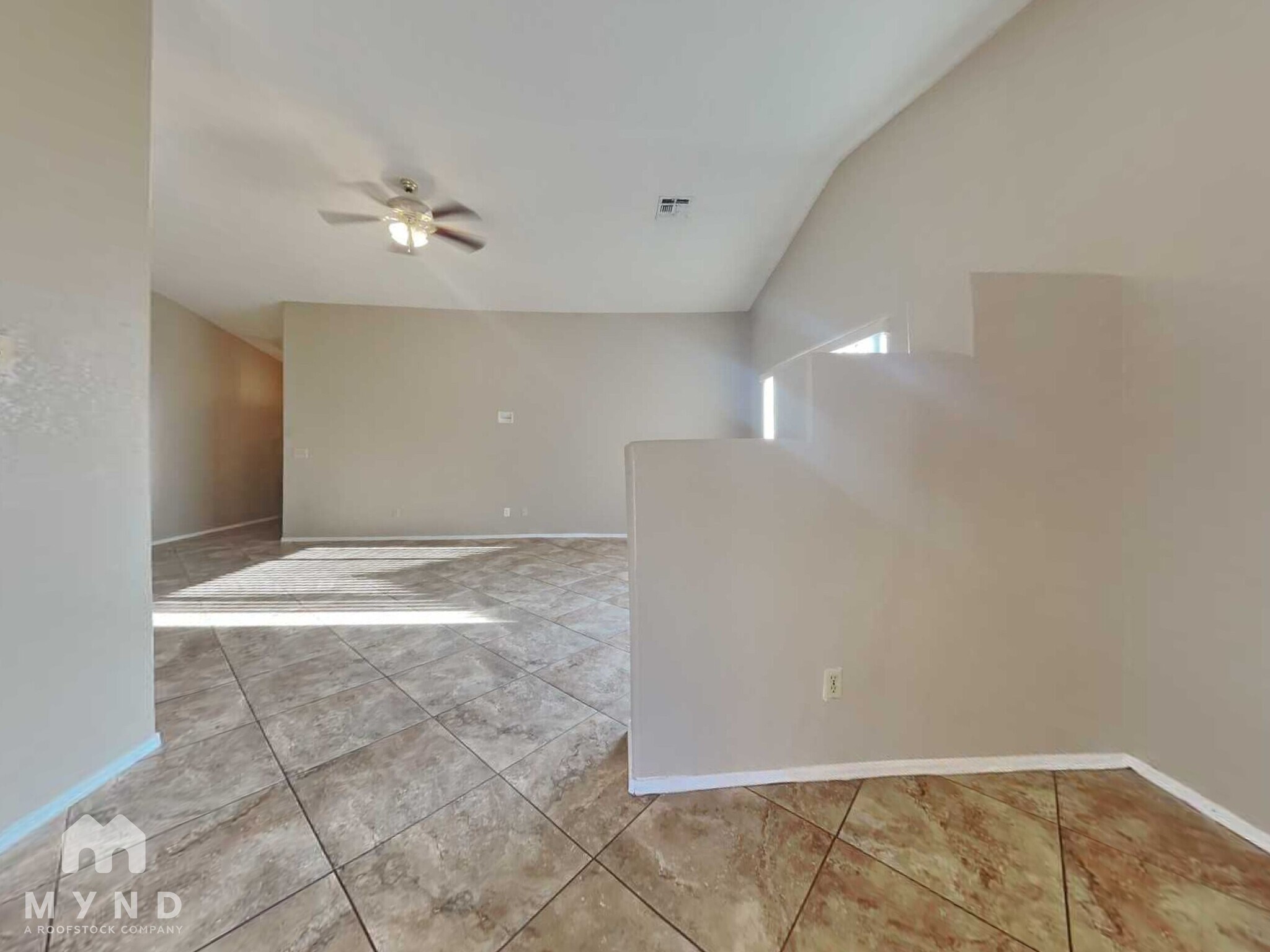 Building Photo - 1679 W Camino Acierto