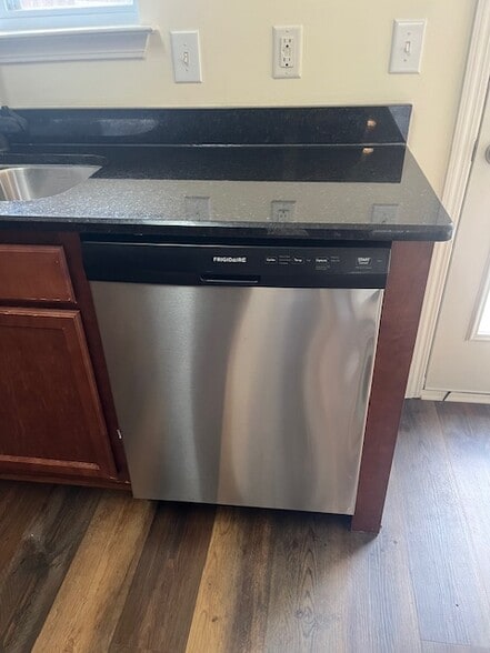 Dishwasher - 3224 Lincoya Creek Dr