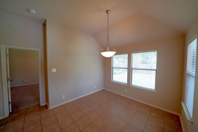 Building Photo - Move-In Ready Property Now Available in Selma, TX! - Realtor Commission: $600