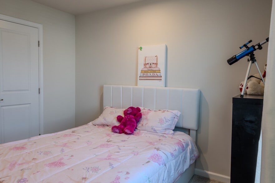 Building Photo - 8679 Stevenson Ln