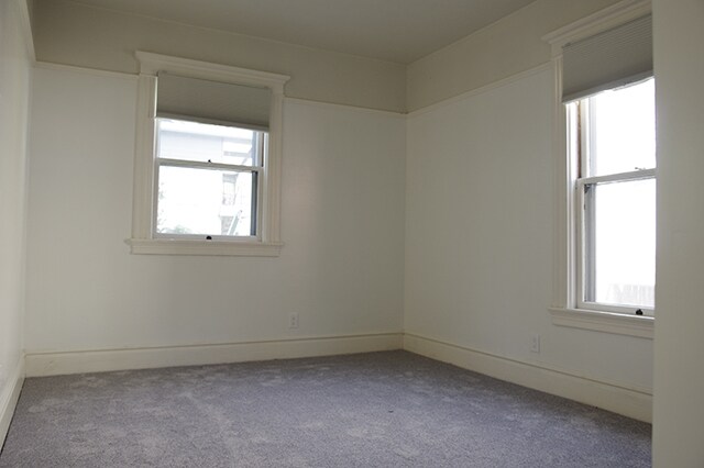 Building Photo - 1621 SE Pine St