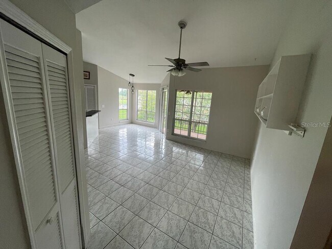 Building Photo - 4692 Sussex Terrace