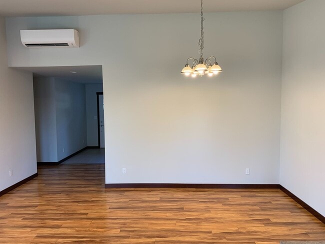 Building Photo - Lovely 3 bedroom Home in Admirals Cove Community. Rare 6 Month Lease Available!