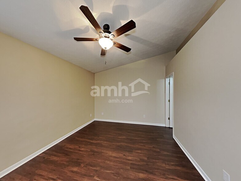Building Photo - 1159 Valley Forge Dr