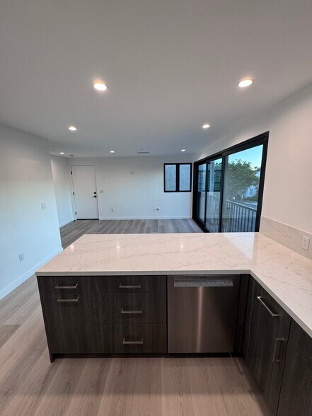 Kitchen looking to living room - 2408 Highland Ave