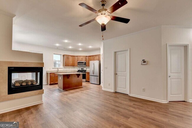 Building Photo - 979 Parkside Wood Ct