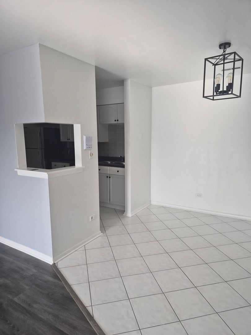 Building Photo - 1424 Stonebridge Cir