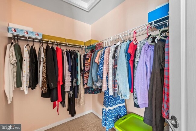 Building Photo - 20916 Houseman Terrace