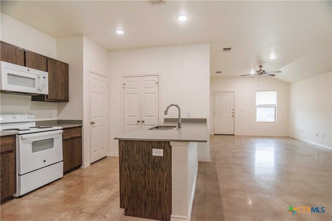Building Photo - 2317 A Alterman Dr
