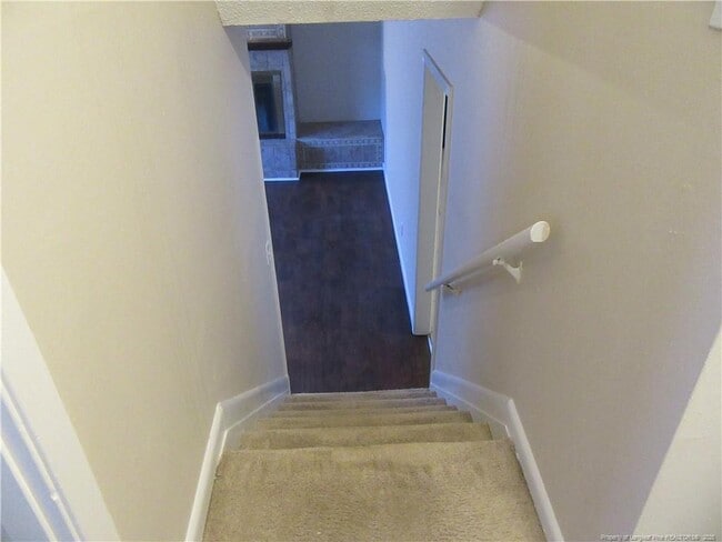 Building Photo - 2602 Dinsmore Dr