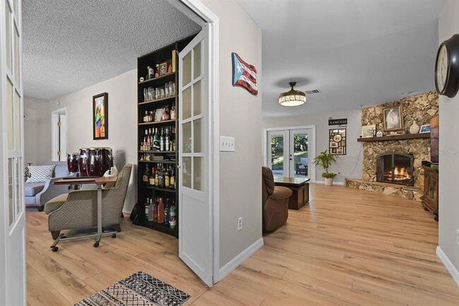 Building Photo - 889 Torchwood Dr