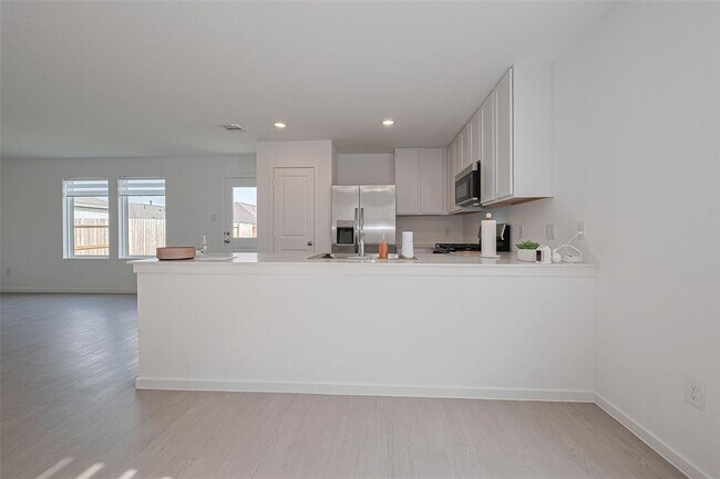 Building Photo - 26751 Prairie Smoke Ln