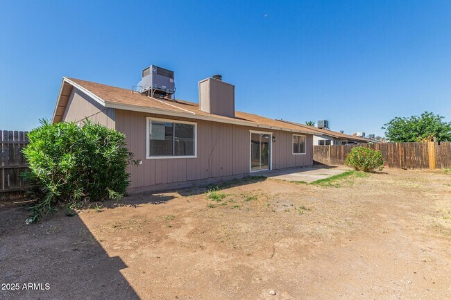 Building Photo - 7342 W Minnezona Ave
