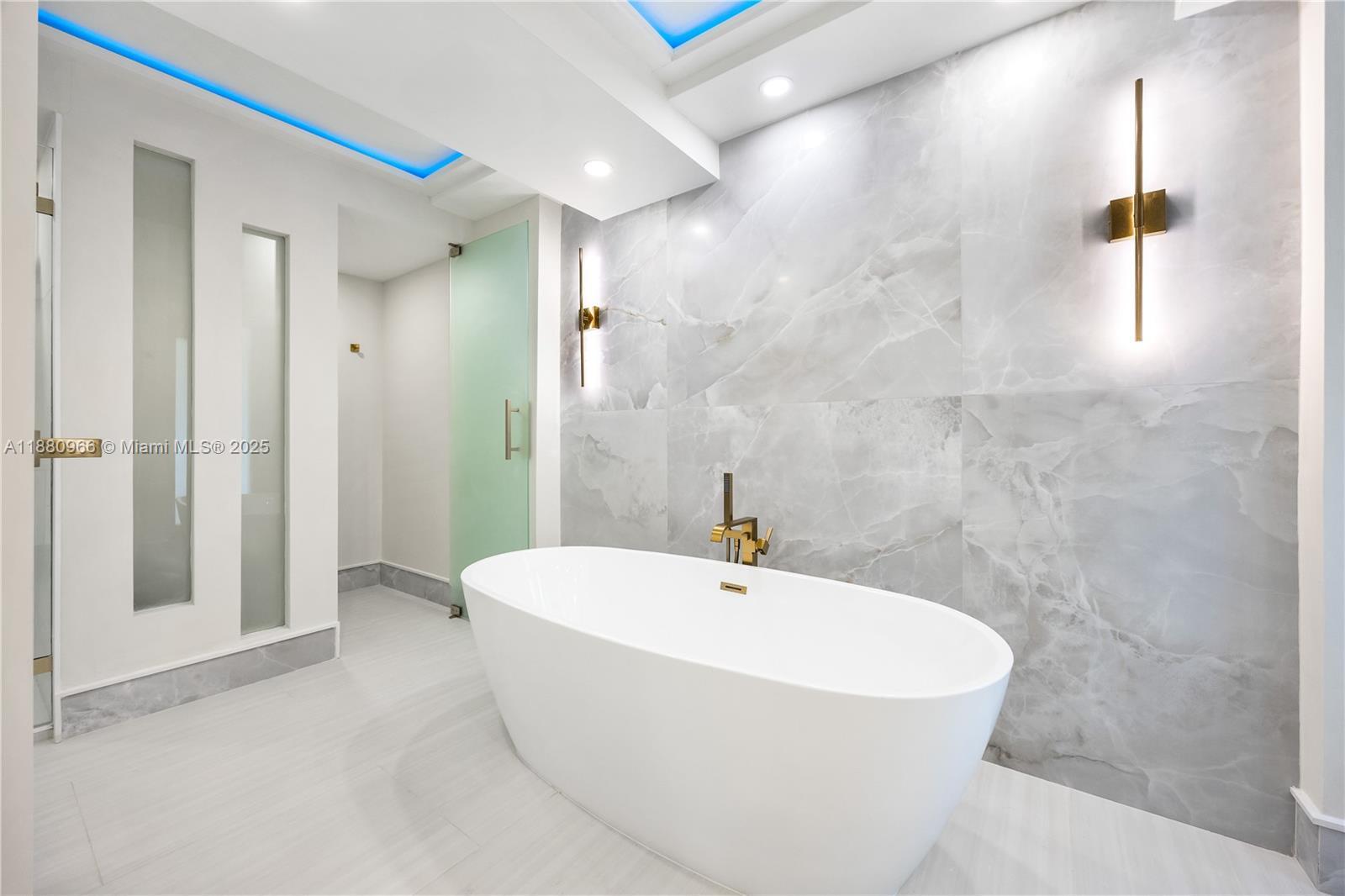 Building Photo - 700 Coral Way