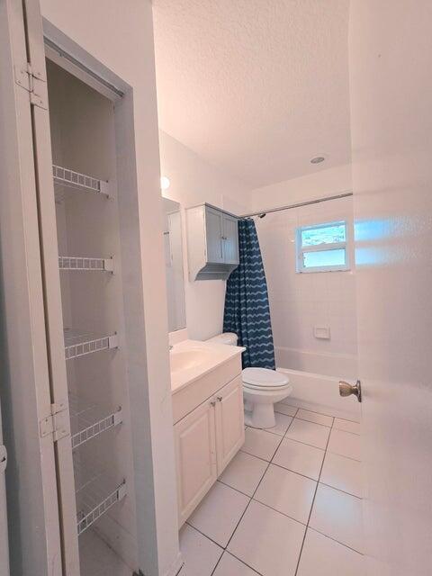 Building Photo - 205 Leland Ln