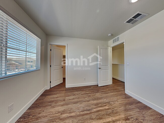 Building Photo - 6139 Theodore St