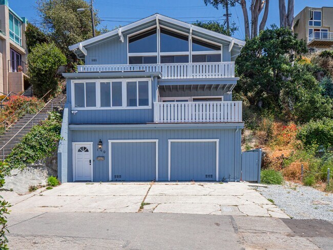 Building Photo - 190 El Camino Medio