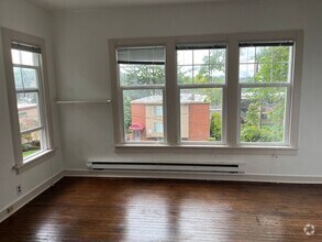 Building Photo - Vintage 2x1 Available Now | Minutes from U...