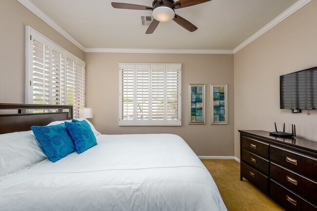 Building Photo - 6417 E Marilyn Rd