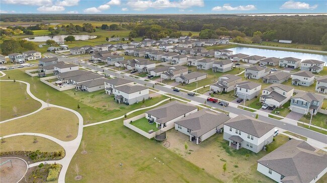 Building Photo - 527 Amadoras Wy