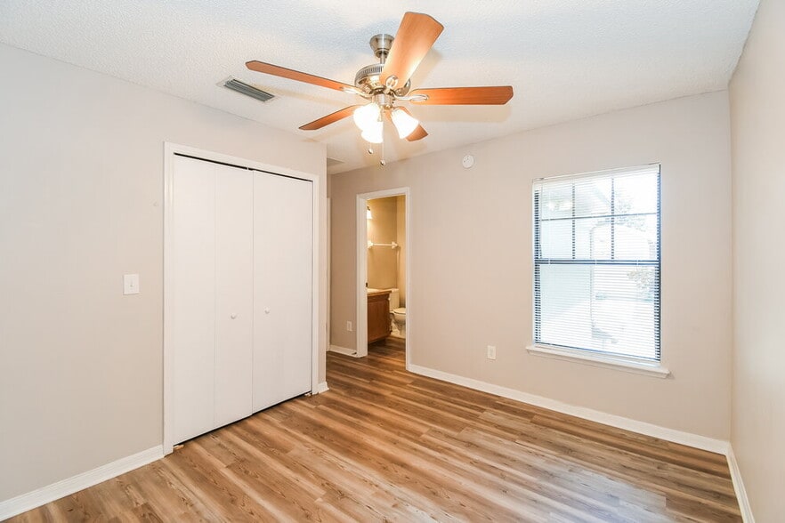Building Photo - 7753 Highchair Ln