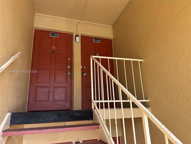 Building Photo - 1000 Lake of the Woods Blvd