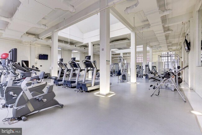 Building Photo - 437 New York Ave NW