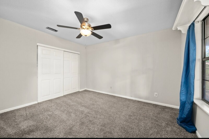 Building Photo - 7418 Oscar Dr