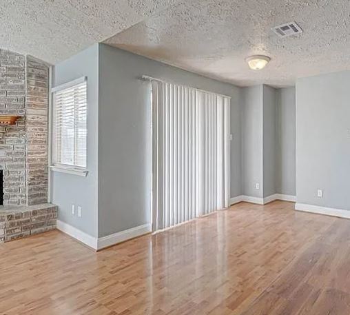 Building Photo - 3610 Vineyard Dr