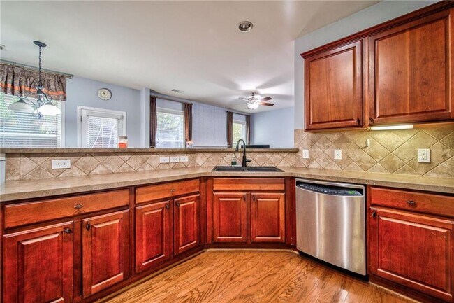 Building Photo - 5405 Falls Landing Dr
