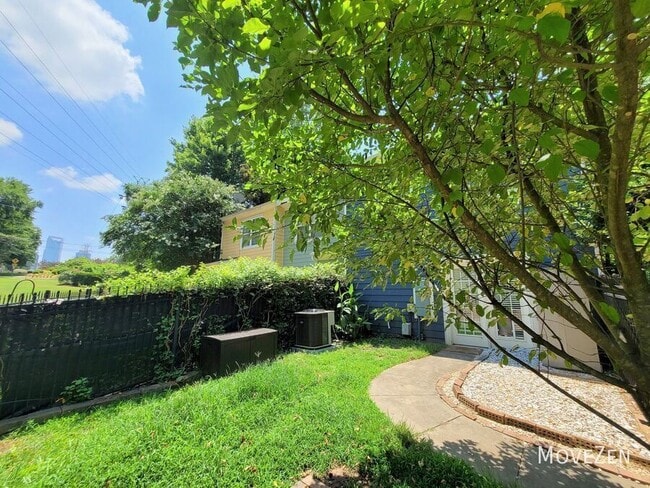 Building Photo - 1628 Lela Avenue