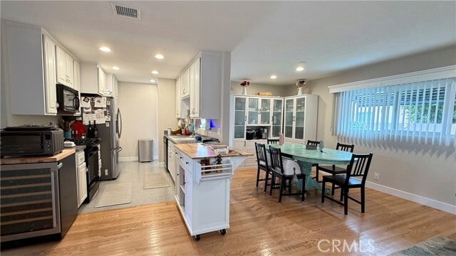 Building Photo - 6472 Brown Cir