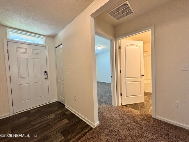Building Photo - 1763 Eagle View Way