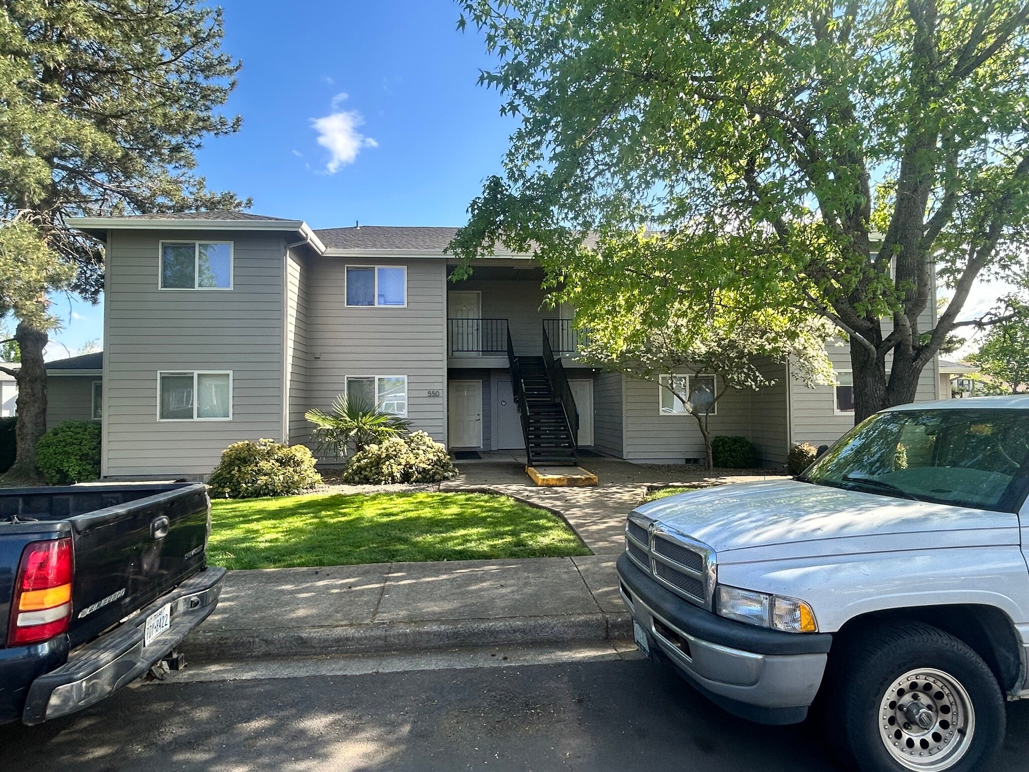 Building Photo - 550 Van Wey Cir