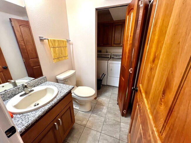 Building Photo - 20915 NE 17th St