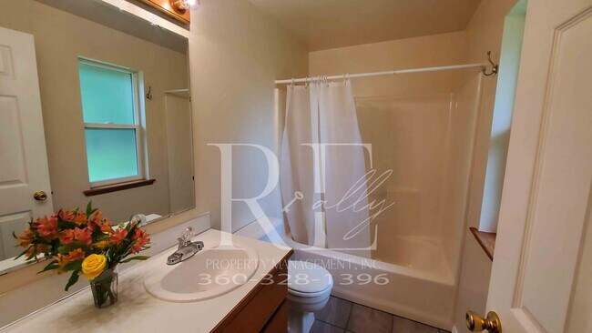 Building Photo - Peaceful End-of-Street Duplex with Private...