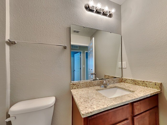 Building Photo - 5241 Walkers Ridge Dr
