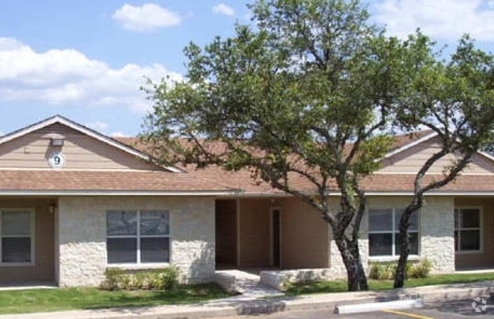 Building Photo - The Vistas Apartments