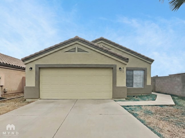 Building Photo - 611 E Pacific Dr