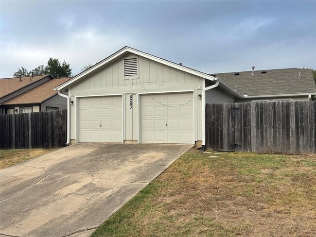 Building Photo - 8203 West Gate Blvd