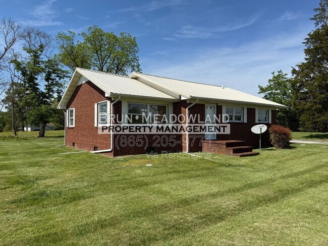 Building Photo - 3239 Morganton Rd