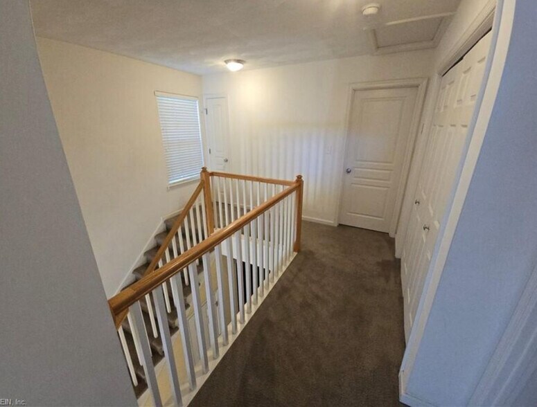 Building Photo - 1170 Gunn Hall Dr