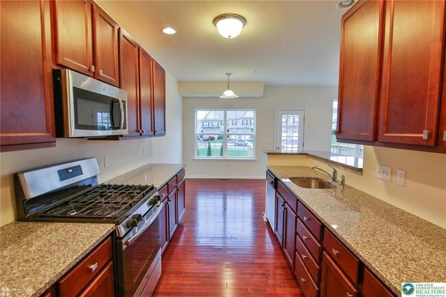 Building Photo - 1402 Caspian St