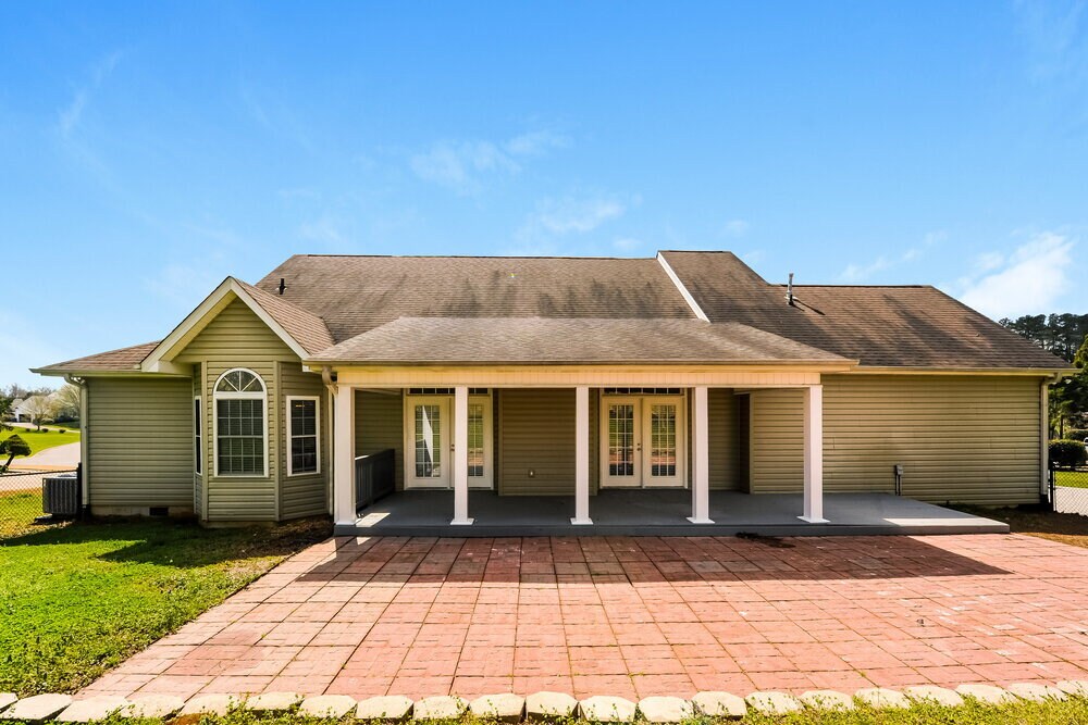 Building Photo - 240 Hardwood Ct