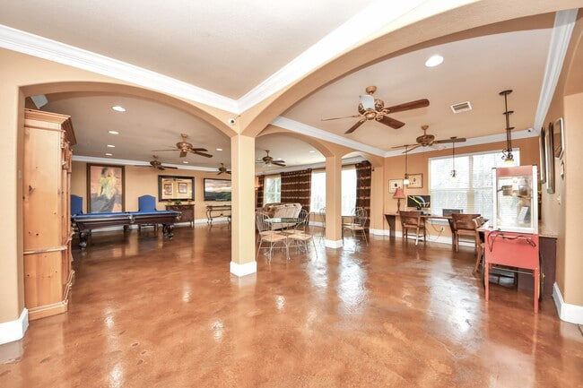 Building Photo - 1711 Old Spanish Trl