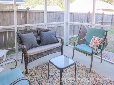 Building Photo - 156 Avonshire Dr