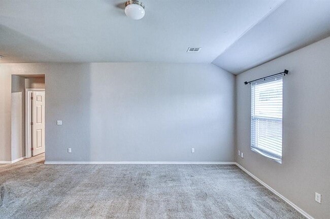 Building Photo - 1325 Quartz Pl